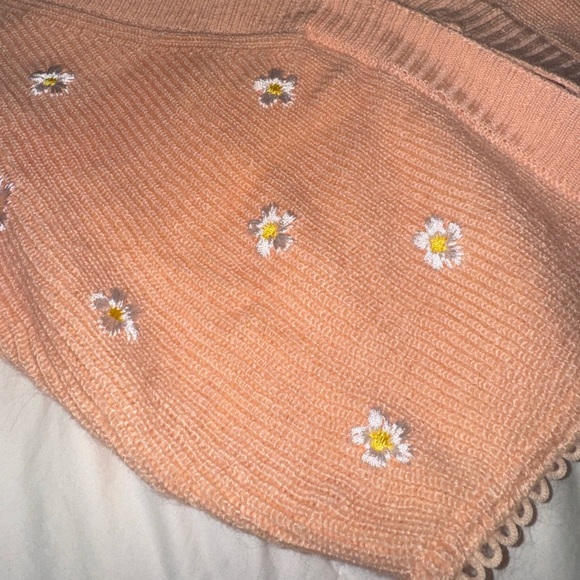 Cropped Knitted Top - Picture 3 of 3